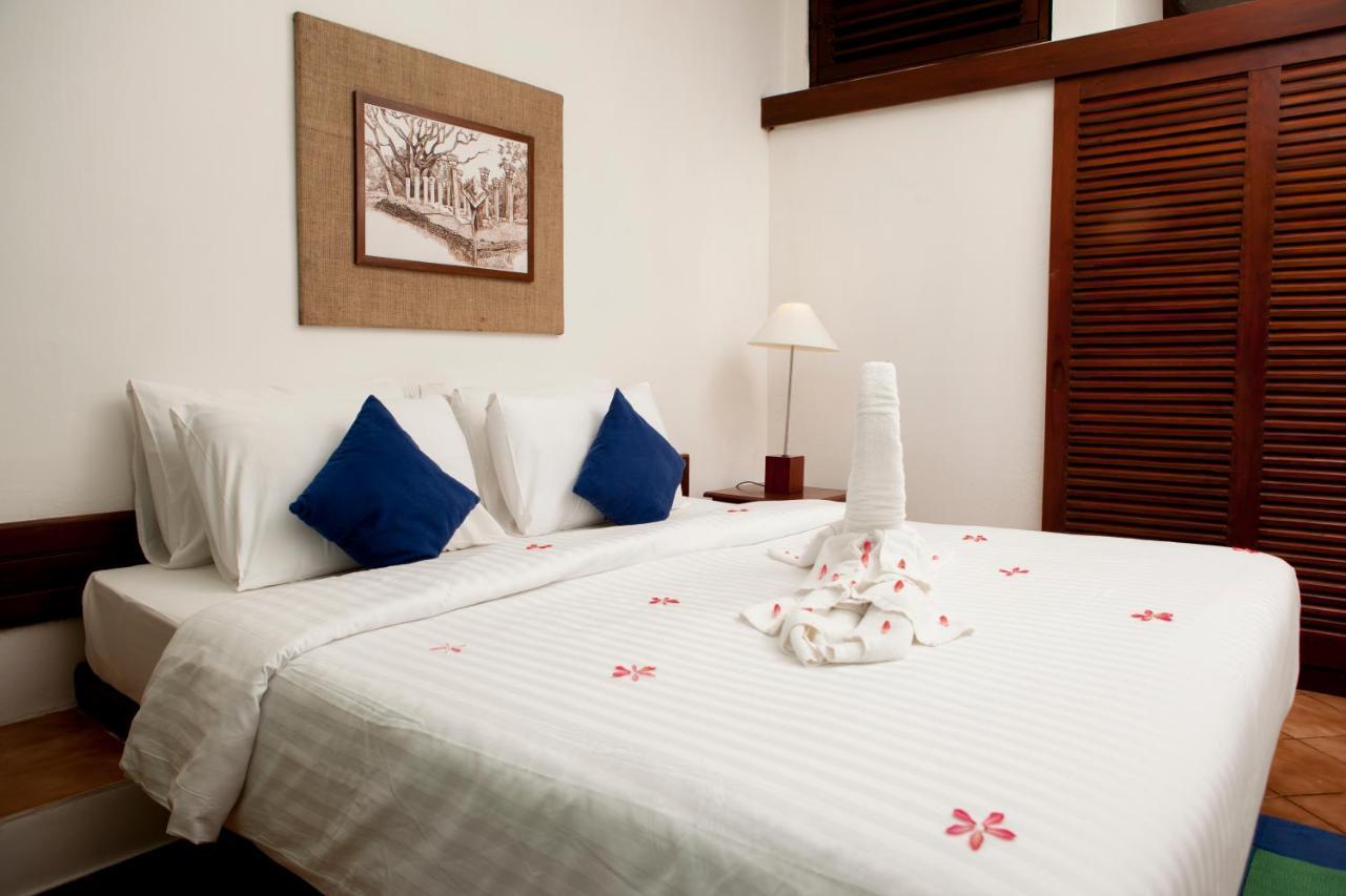 Club Bentota Hotel Bagian luar foto
