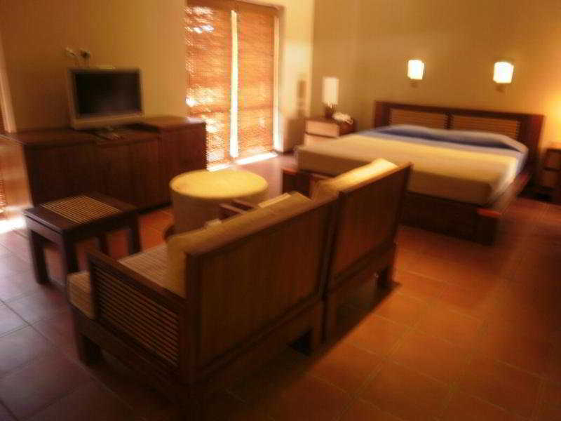 Club Bentota Hotel Bagian luar foto