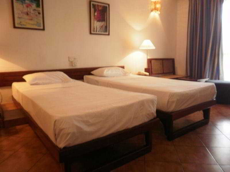 Club Bentota Hotel Bagian luar foto