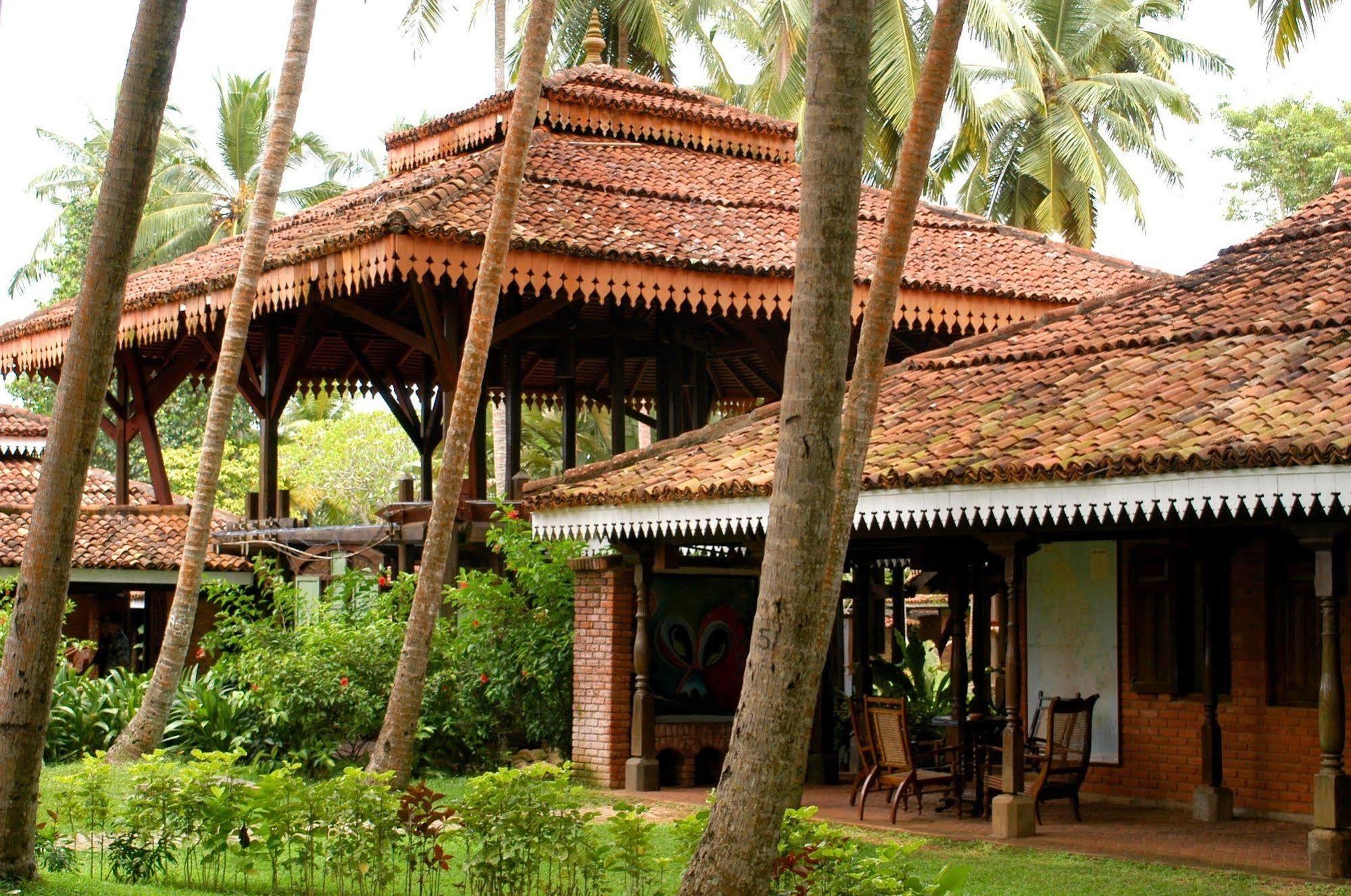 Club Bentota Hotel Bagian luar foto