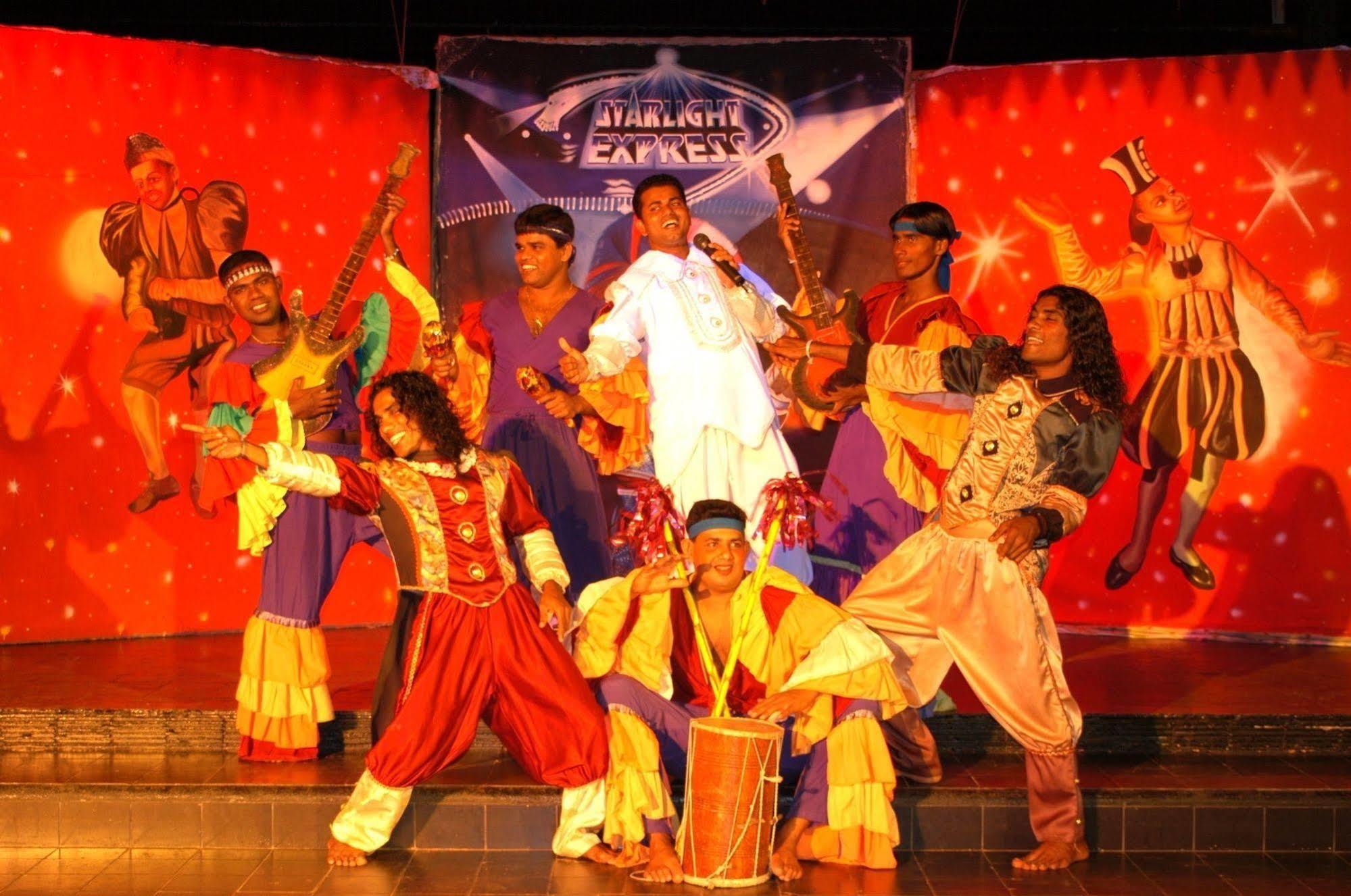 Club Bentota Hotel Bagian luar foto